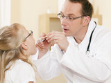 Bezbolestné očkování dětí proti chřipce? Vakcína, která se aplikuje nosem