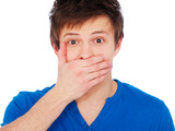 Nepodceňujte zápach z úst. Může značit i vážné onemocnění. 