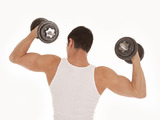 Cvičení s činkami: posilování bicepsů