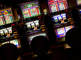 Závislost na hazardu: Jak ji poznat a jak pomoci závislému