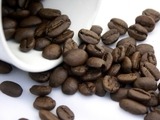 Káva budí pocit štěstí a chrání DNA