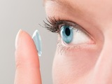 Jak pečovat o kontaktní čočky a co určitě nedělat?