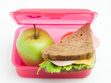 Stravování dětí s celiakií ve školní jídelně bývá problém