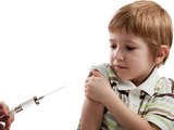 Příspěvky pojišťoven na očkování proti meningitidě