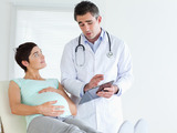 Vyšetření v těhotenství. Na co máte v těhotenství u lékaře nárok?