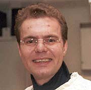 As. MUDr. Petr Vařejka, věk 33 let As. MUDr. Petr Vařejka, věk 33 let
