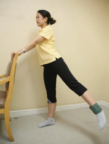 Cvičení se zátěží jako rehabilitace i prevence osteoartrózy